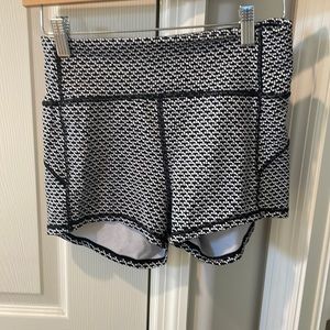 Lululemon size 8 shorts only worn a handful of times